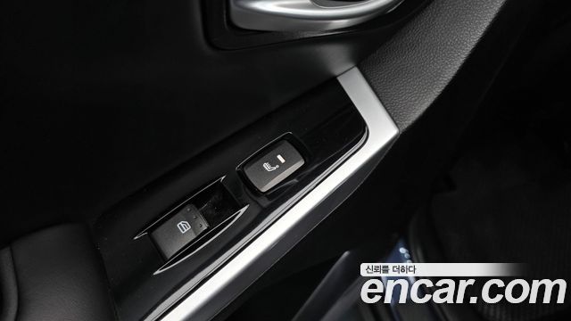 KG Mobility (SsangYong) Korando C 2.0 CVT 2WD Deluxe 2014 — фото 31