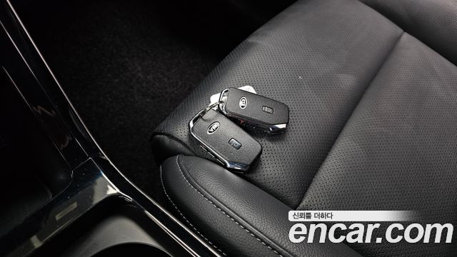 Kia K7 Premier 3.0 LPI Taxi Trendy 2020 — фото 15