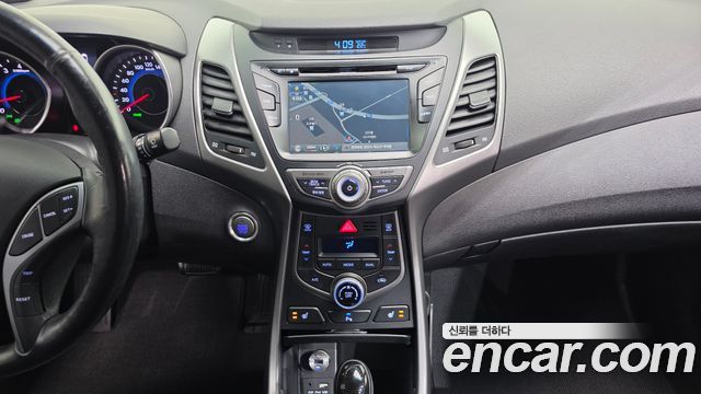 Hyundai Avante 1.6 GDi Modern Standard 2016 — фото 16