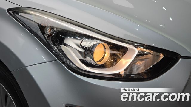 Hyundai Avante 1.6 GDi Modern Standard 2016 — фото 22