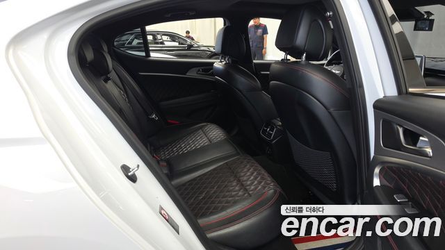Genesis G70 3.3T Sport AWD Supreme 2018 — фото 16