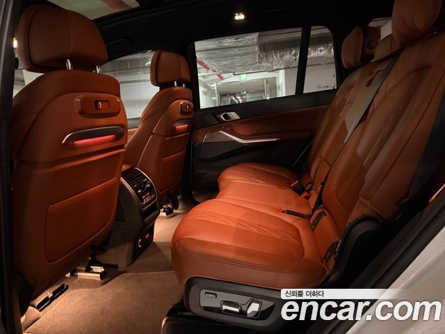 BMW X7 (G07) xDrive 40i Design Pure Excellence 7-Seater 2024 — фото 8