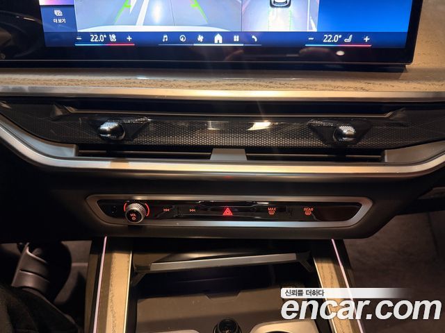 BMW X7 (G07) xDrive 40i Design Pure Excellence 7-Seater 2024 — фото 16