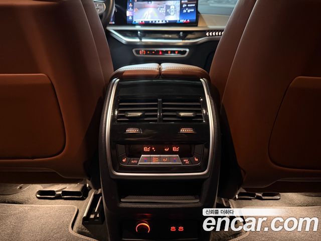 BMW X7 (G07) xDrive 40i Design Pure Excellence 7-Seater 2024 — фото 24