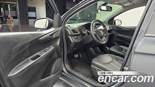 Chevrolet Spark LT 2022 — фото 10