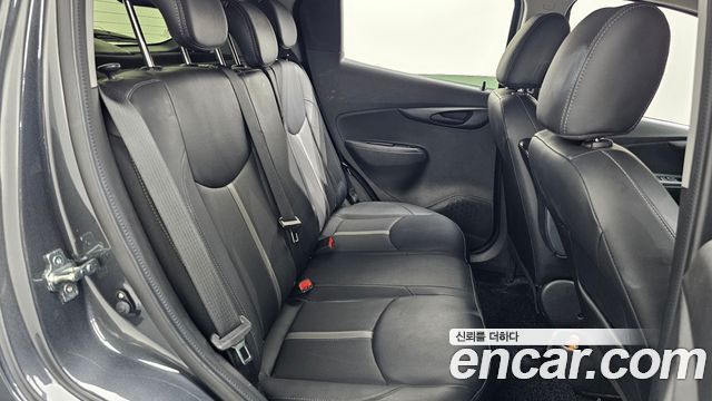 Chevrolet Spark LT 2022 — фото 12