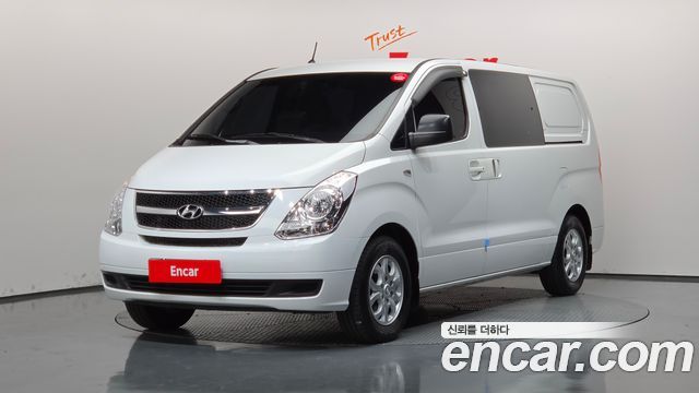 Hyundai Grand Starex 5-Seater VAN CVX Deluxe