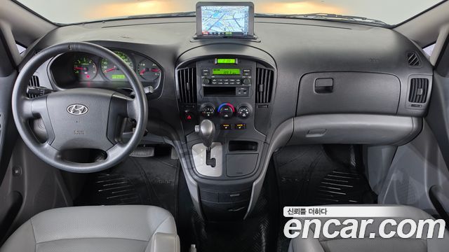 Hyundai Grand Starex 5-Seater VAN CVX Deluxe 2015 — фото 7