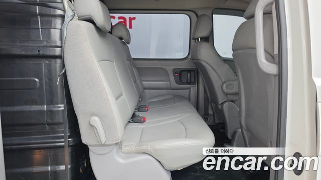 Hyundai Grand Starex 5-Seater VAN CVX Deluxe 2015 — фото 18