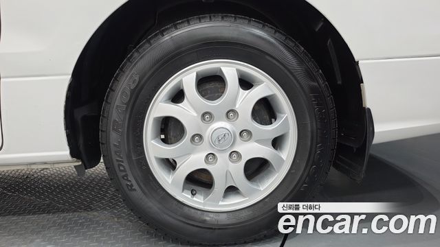 Hyundai Grand Starex 5-Seater VAN CVX Deluxe 2015 — фото 21