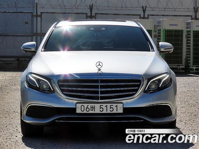Mercedes-Benz E-Class (W213) E300 Exclusive