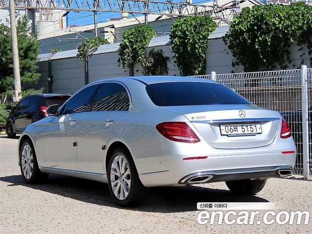 Mercedes-Benz E-Class (W213) E300 Exclusive 2018 — фото 4