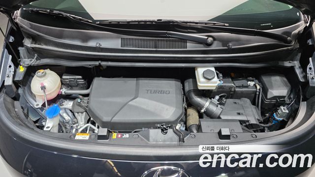 Hyundai Staria Cargo 5-Seater Modern 2024 — фото 6