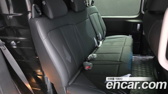 Hyundai Staria Cargo 5-Seater Modern 2024 — фото 12