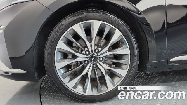Kia K8 2.5 Gasoline 2WD Noblesse 2023 — фото 5