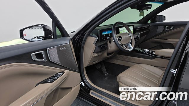 Kia K8 2.5 Gasoline 2WD Noblesse 2023 — фото 10