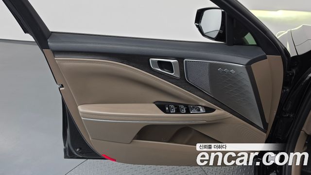 Kia K8 2.5 Gasoline 2WD Noblesse 2023 — фото 24