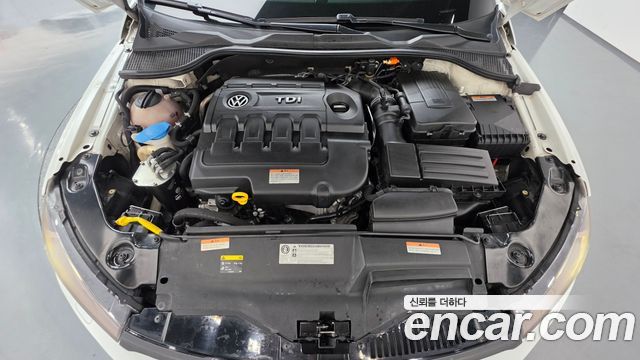 Volkswagen Scirocco 2.0 TDI R-Line 2015 — фото 6