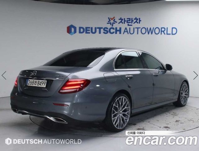 Mercedes-Benz E-Class (W213) E300 4MATIC AMG Line 2017 — фото 2
