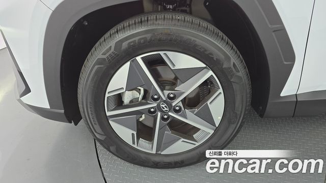 Hyundai Tucson (NX4) Gasoline 1.6 Turbo 2WD Premium 2025 — фото 5