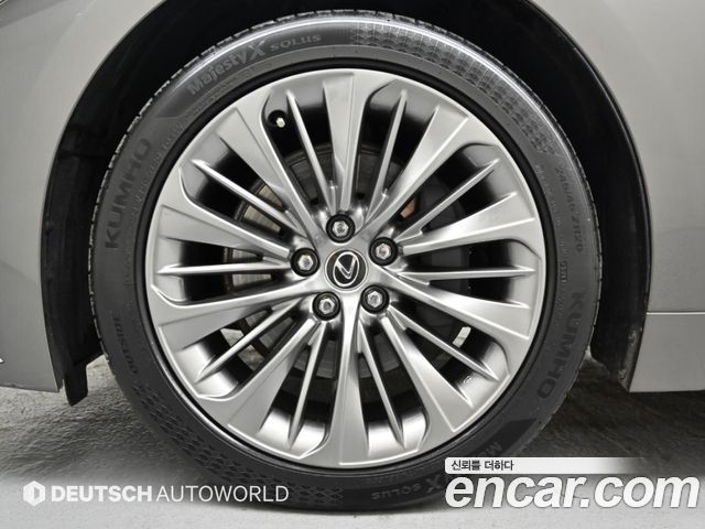 Lexus LS500 (V) 3.5 Luxury AWD 2021 — фото 5