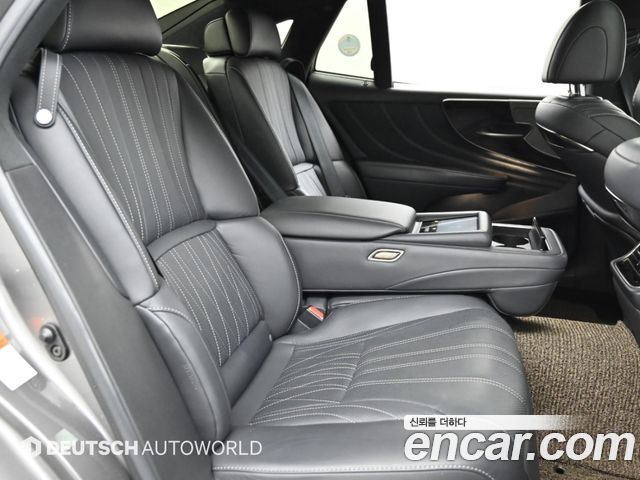 Lexus LS500 (V) 3.5 Luxury AWD 2021 — фото 16