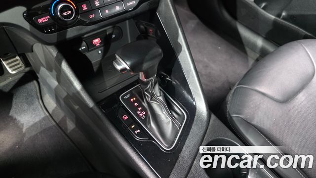 Kia Niro 1.6 HEV Noblesse Special 2020 — фото 9