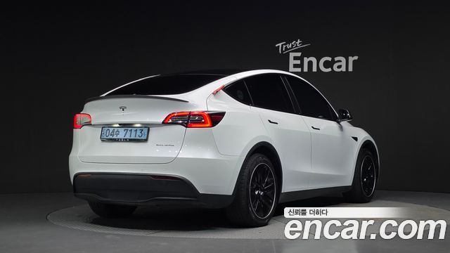 Tesla Model Y Long Range AWD 2022 — фото 2