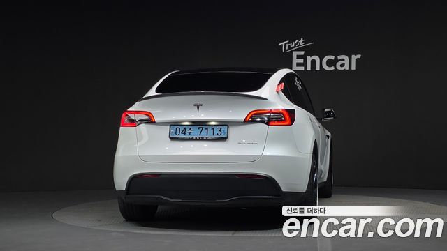 Tesla Model Y Long Range AWD 2022 — фото 4