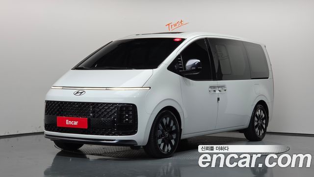 Hyundai Staria 4WD Lounge 7-Seater Inspiration 2025 — фото 1