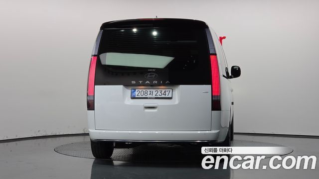 Hyundai Staria 4WD Lounge 7-Seater Inspiration 2025 — фото 4