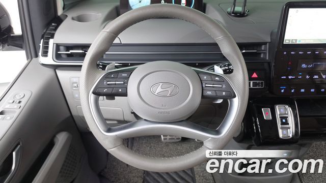 Hyundai Staria 4WD Lounge 7-Seater Inspiration 2025 — фото 14