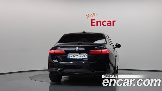 BMW 5 Series (G60) 530i xDrive M Sport 2024 — фото 4