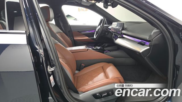 BMW 5 Series (G60) 530i xDrive M Sport 2024 — фото 26
