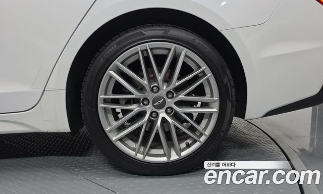 Genesis G70 2.0T AWD Elite 2019 — фото 21