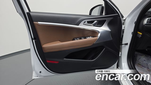 Genesis G70 2.0T AWD Elite 2019 — фото 24