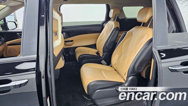 Kia Carnival (IV) Diesel 9-Seater Prestige 2023 — фото 11