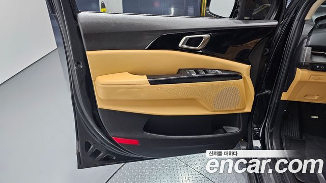 Kia Carnival (IV) Diesel 9-Seater Prestige 2023 — фото 24