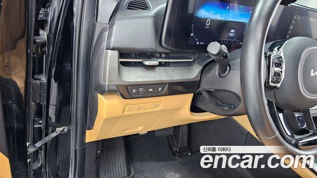 Kia Carnival (IV) Diesel 9-Seater Prestige 2023 — фото 28