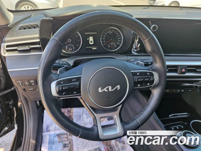 Kia K5 (III) 2.0 Prestige 2023 — фото 19