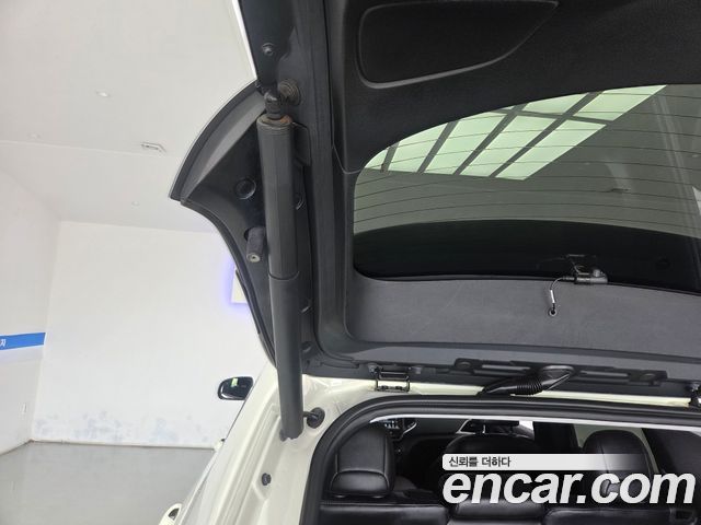 Jeep Cherokee (KL) 2.4 Longitude High AWD 2019 — фото 9