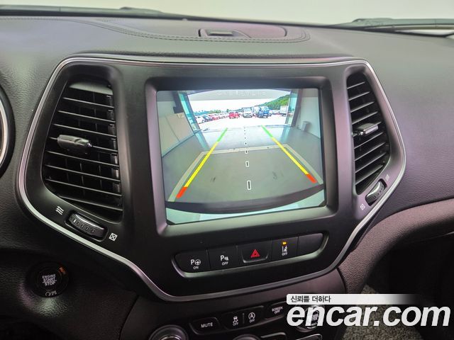 Jeep Cherokee (KL) 2.4 Longitude High AWD 2019 — фото 19
