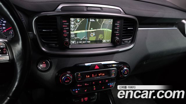 Kia Sorento Diesel 2.0 2WD Prestige 2018 — фото 13