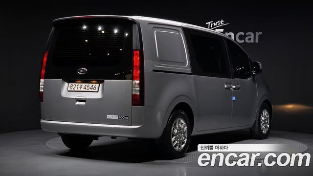 Hyundai Staria Cargo 5-Seater Modern 2023 — фото 2