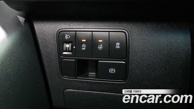 Hyundai Staria Cargo 5-Seater Modern 2023 — фото 9