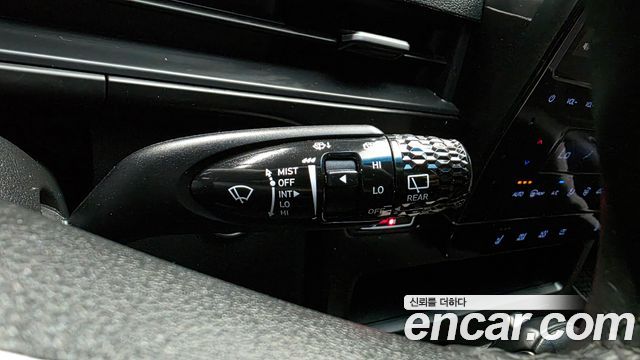 Hyundai Staria Cargo 5-Seater Modern 2023 — фото 10