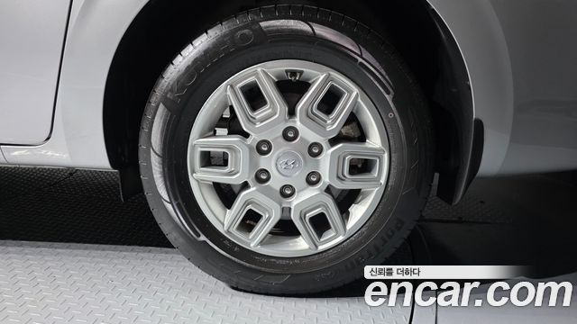 Hyundai Staria Cargo 5-Seater Modern 2023 — фото 39