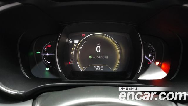 Renault Korea QM6 2.0 LPe LE Signature 2WD 2022 — фото 8