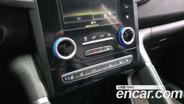 Renault Korea QM6 2.0 LPe LE Signature 2WD 2022 — фото 17
