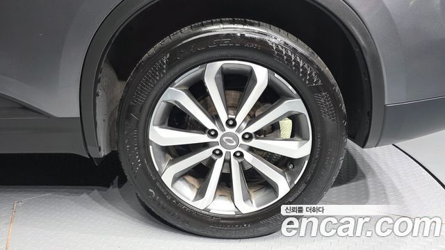 Renault Korea QM6 2.0 LPe LE Signature 2WD 2022 — фото 21
